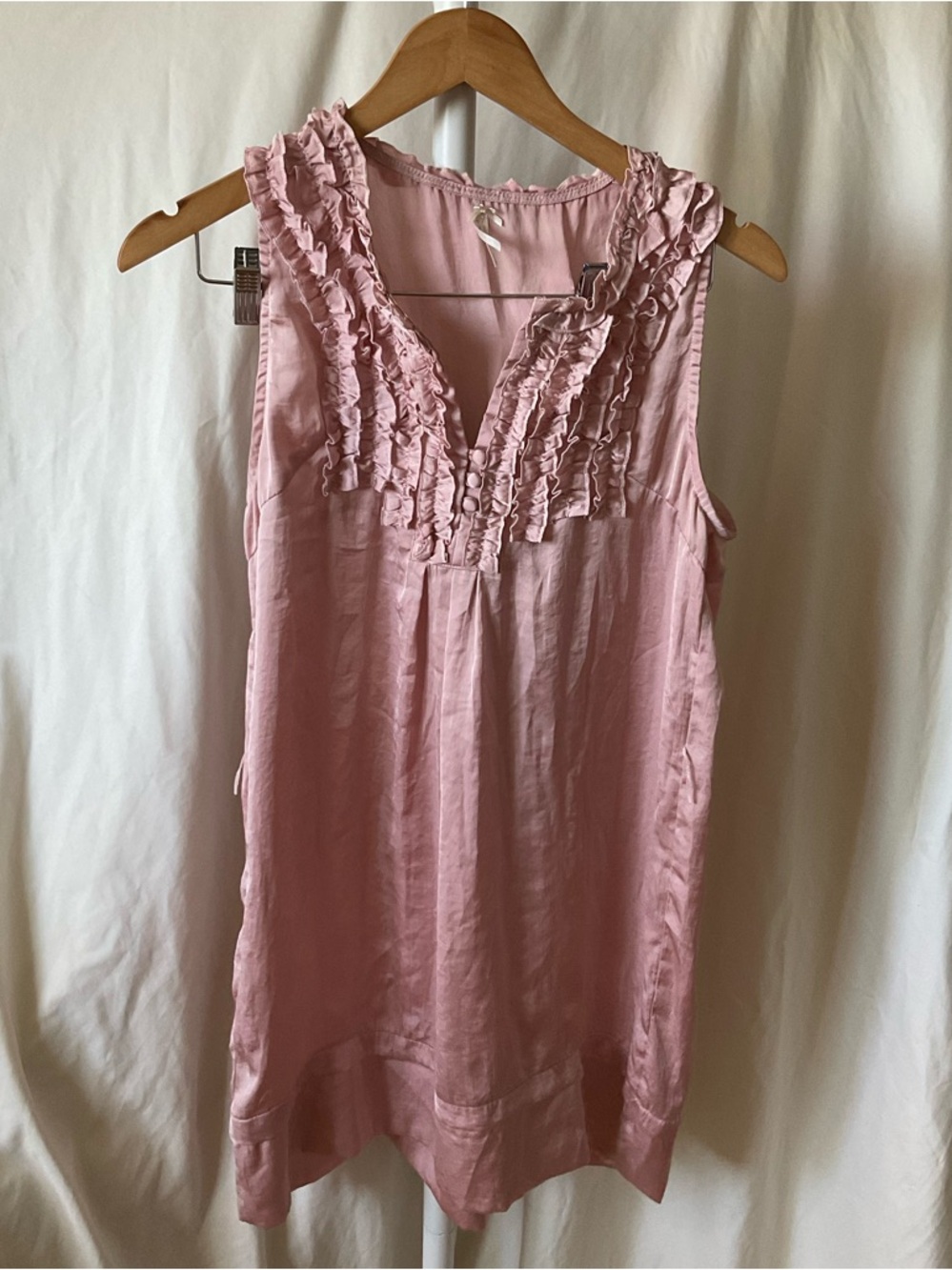 Lapis Soft Pink Ruffle V-Neck Shell